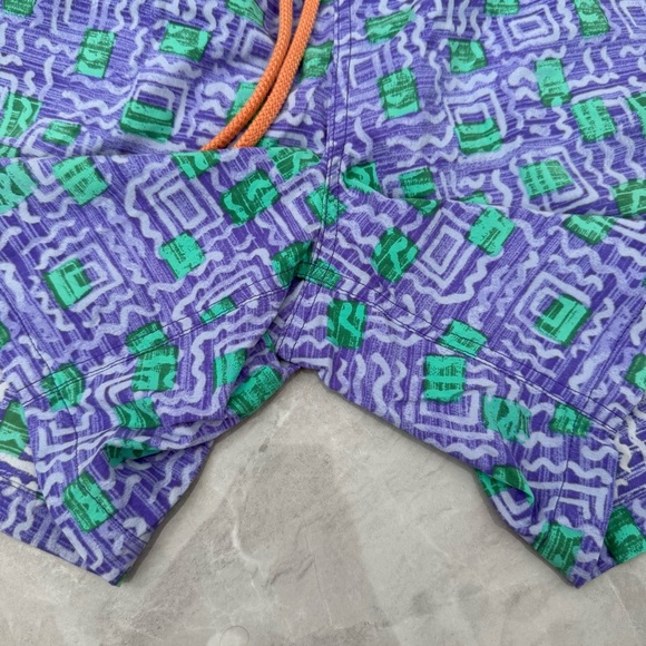 Men’s J. Crew Original Swimwear Vintage Patterned 6” Inseam Swim Trunks Large - Picture 6 of 16